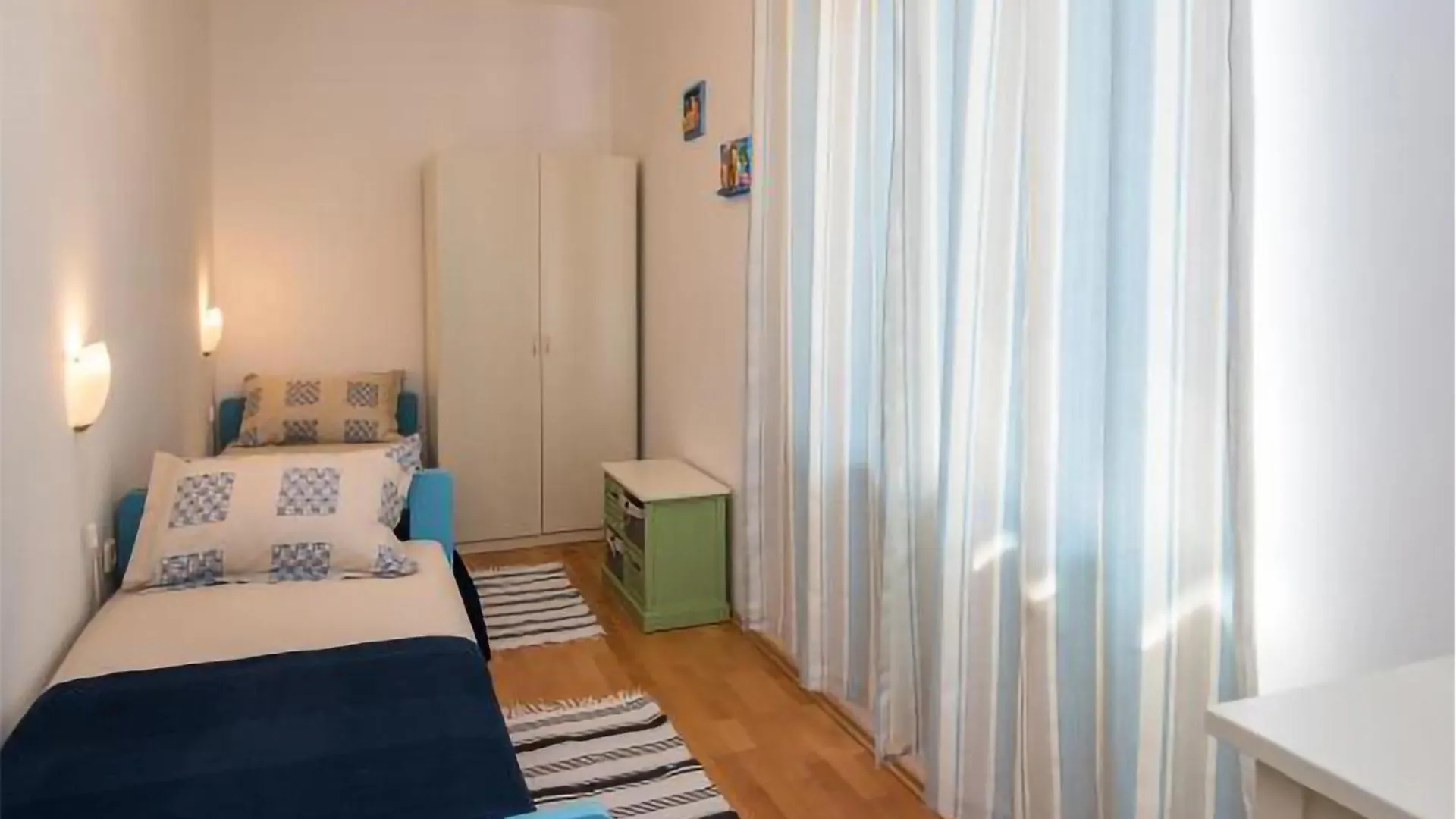 2 Bedroom Cozy Apartment In Vrbnik
