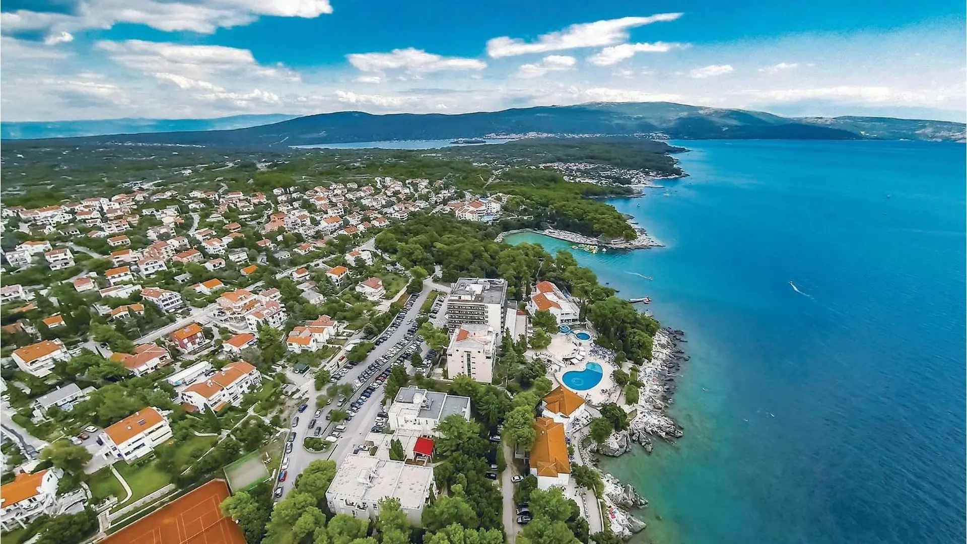 2 Bedroom Cozy Apartment In Vrbnik Croatia